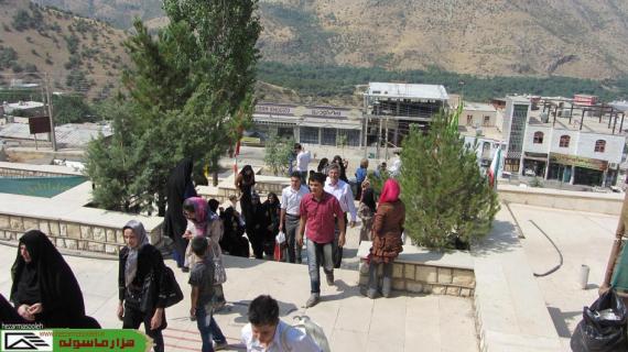 نگاهی به یادمان شهدای پاوه/مکان زیارتی در این شهرستان